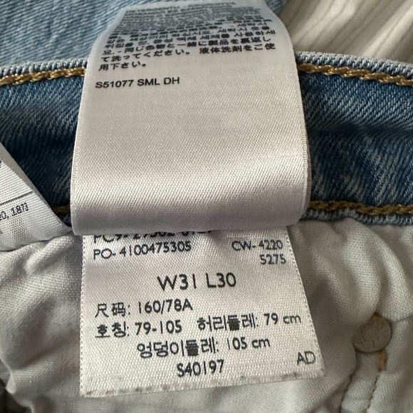 Levi’s 501 Jean - Picture 5 of 9